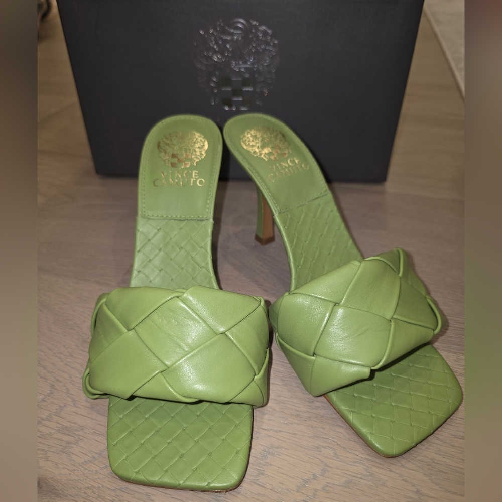 New Vince Camuto Brelaine Light Green Heels US 7